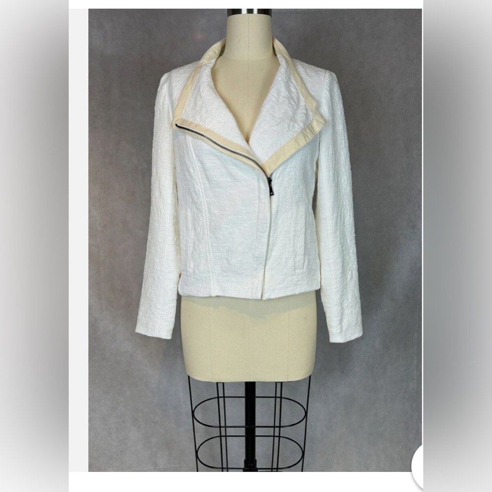 Vince Stylish White Textured Jacket